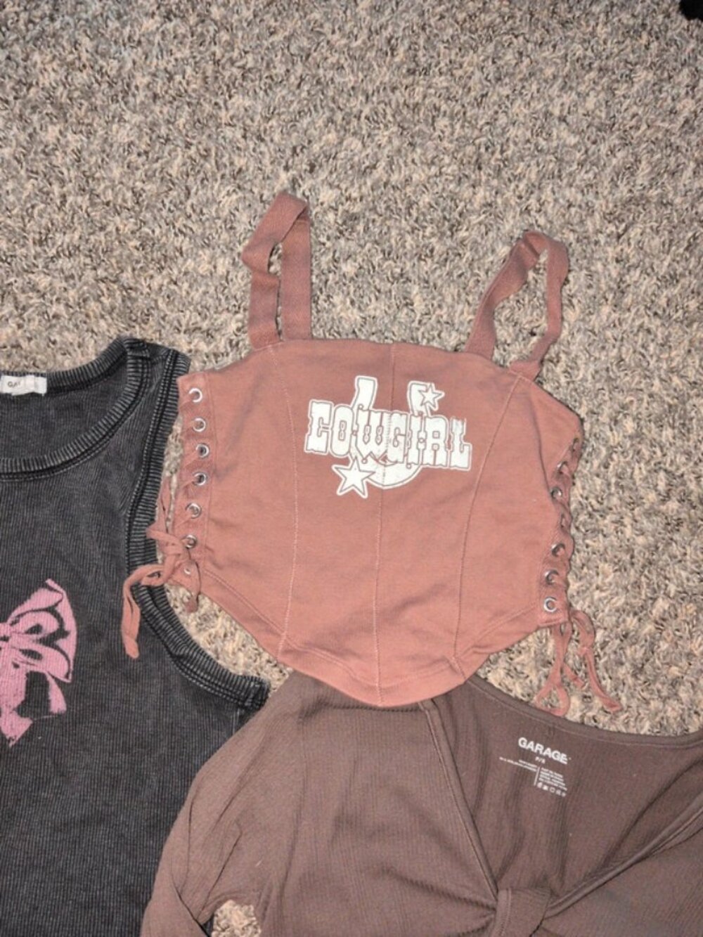 S garage crop top bundle - Picture 12 of 16